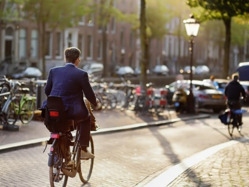 Fietsen tijdens de coronacrisis, kan dat? En is het verstandig?